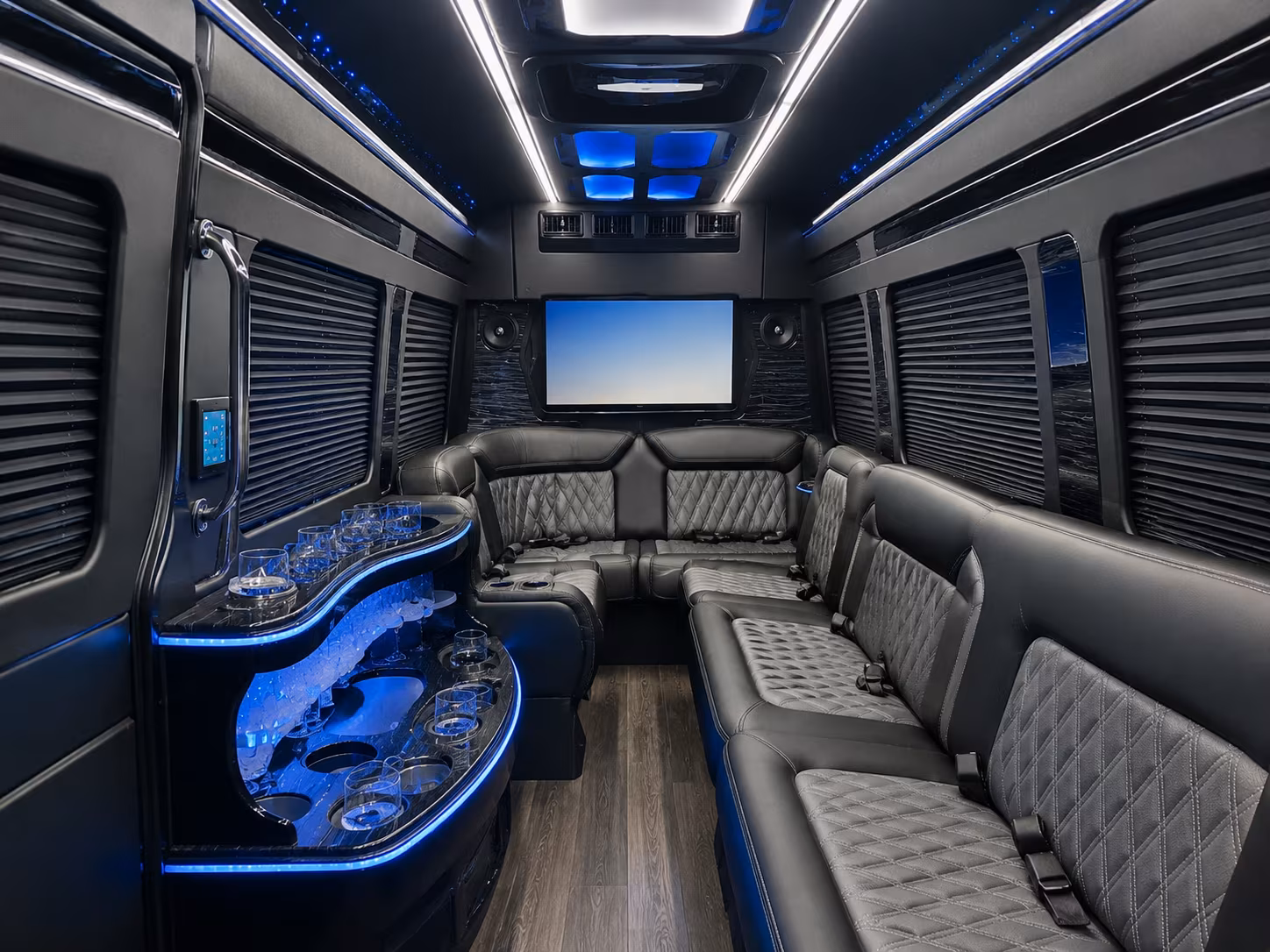 bus rentals for corporate retreats and off site team events around boston