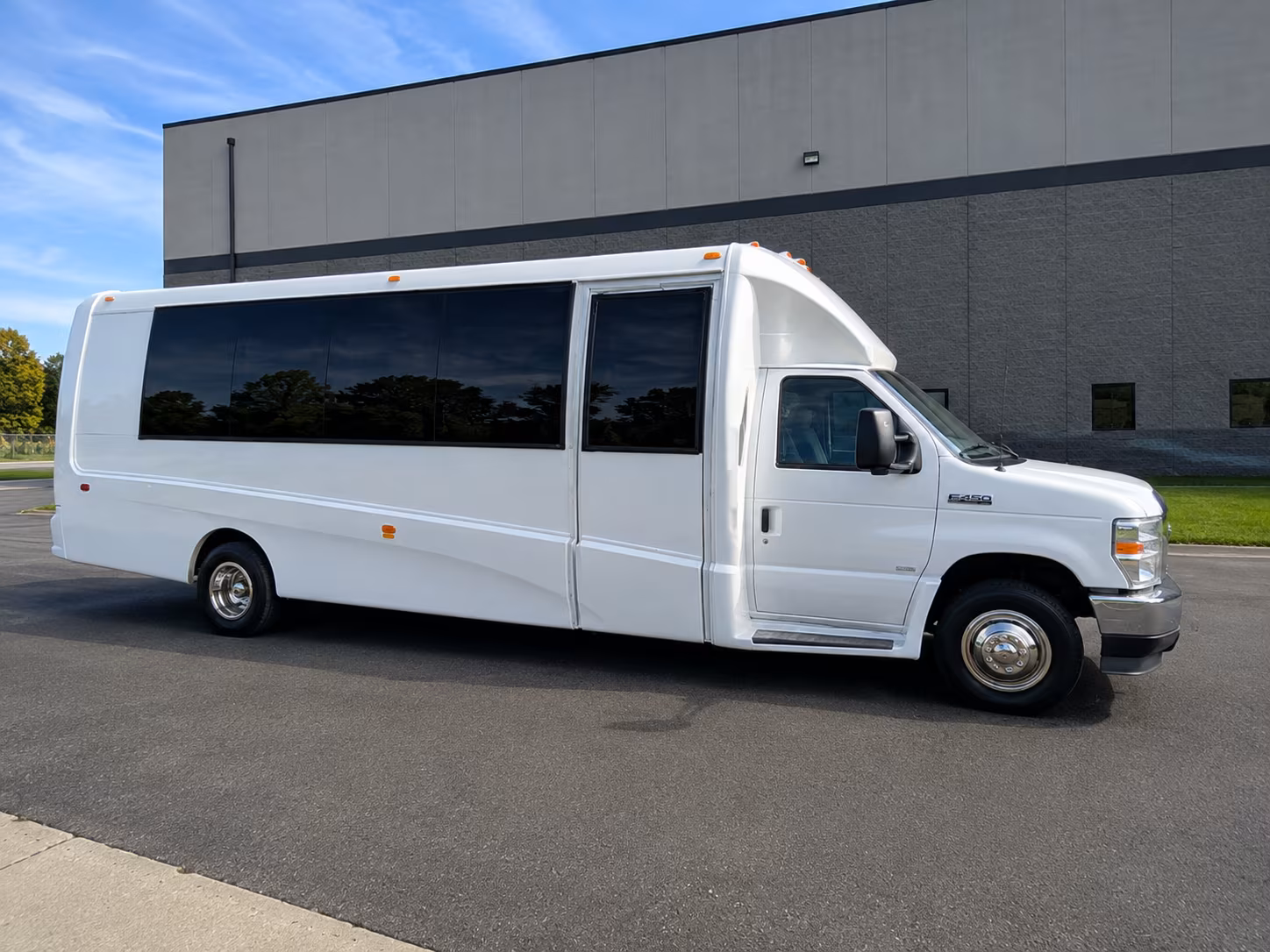 corporate airport transfer buses between boston logan and your office